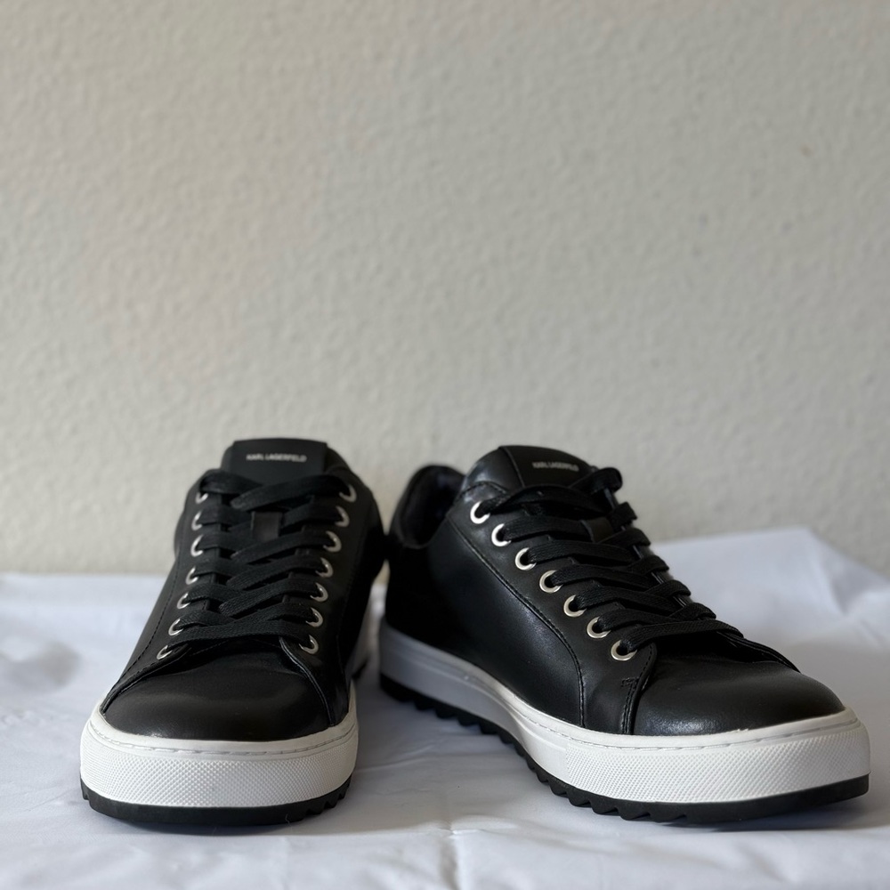 Karl Lagerfeld Paris Men's Sneakers Lace-Up, Low Top, Stone/Black/Grey, Size 8.5